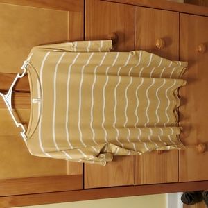 Short sleeve tee shirt